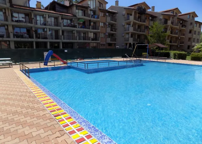 公寓 двустаен в комплекс нестинарка