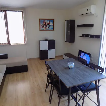 Apartament двустаен в комплекс нестинарка