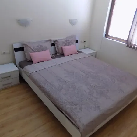 Apartment двустаен в комплекс нестинарка