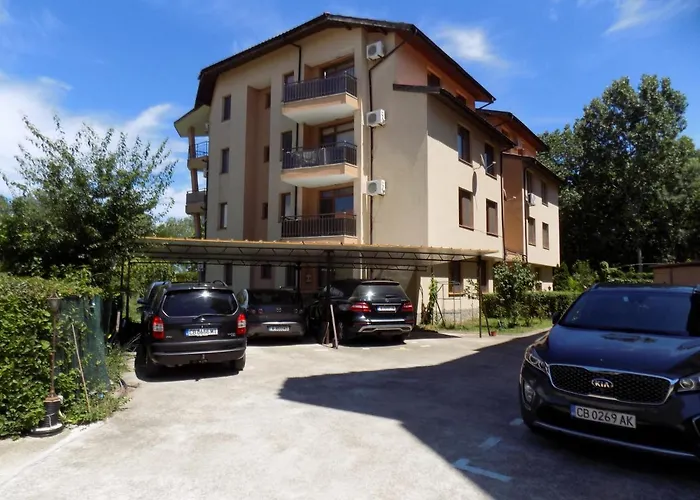 公寓 двустаен в комплекс нестинарка