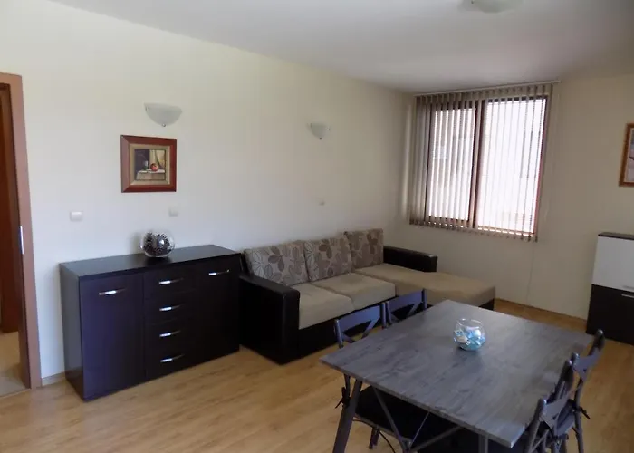 двустаен в комплекс нестинарка *